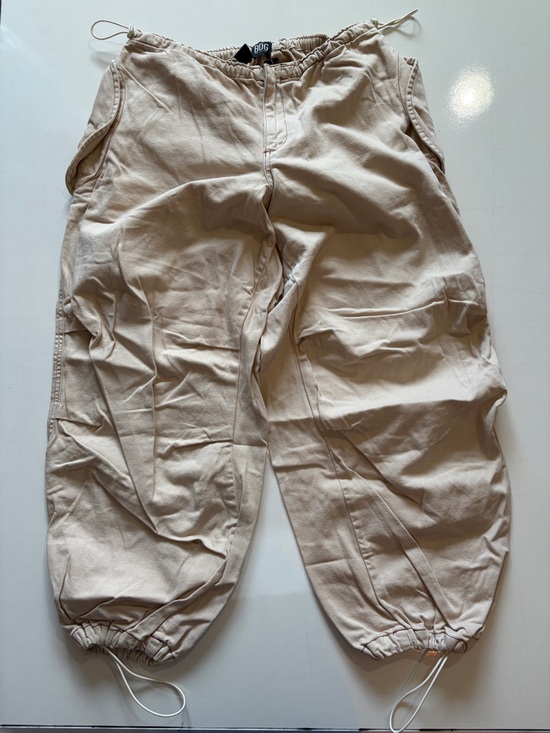 BDG Pants - Urban outfitters BDG baggy cargo khaki pants women’s large y2k high rise